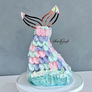 Alternative view of Acrylic Mermaid Tail Cake Disk Set With Topper