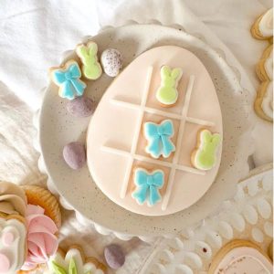 Alternative view of Easter Deboss Tic Tac Toe Set