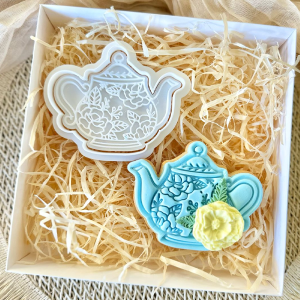 Alternative view of Floral Tea Pot Cut & Press
